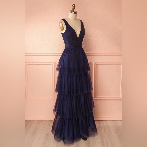 Boutique 1861 Ashlyn Navy formal dress - Picture 2 of 6